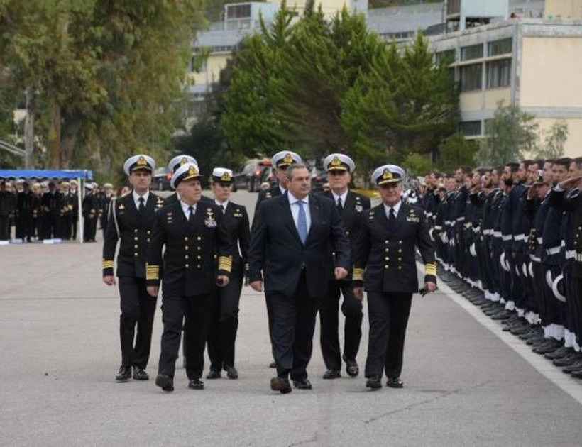 Ο Καμμένος όρκισε το γιο του στο Πολεμικό Ναυτικό - Τι έγραψε στο Twitter (pics)
