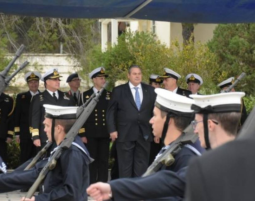 Ο Καμμένος όρκισε το γιο του στο Πολεμικό Ναυτικό - Τι έγραψε στο Twitter (pics)