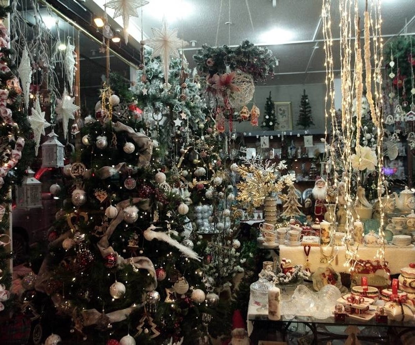 Η Αθήνα έβαλε τα γιορτινά της και μετρά αντίστροφα για τα Χριστούγεννα (Pics)