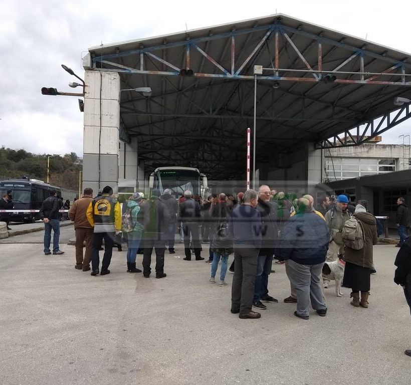 Μνημόσυνο Κατσίφα: Ένταση στα ελληνοαλβανικά σύνορα