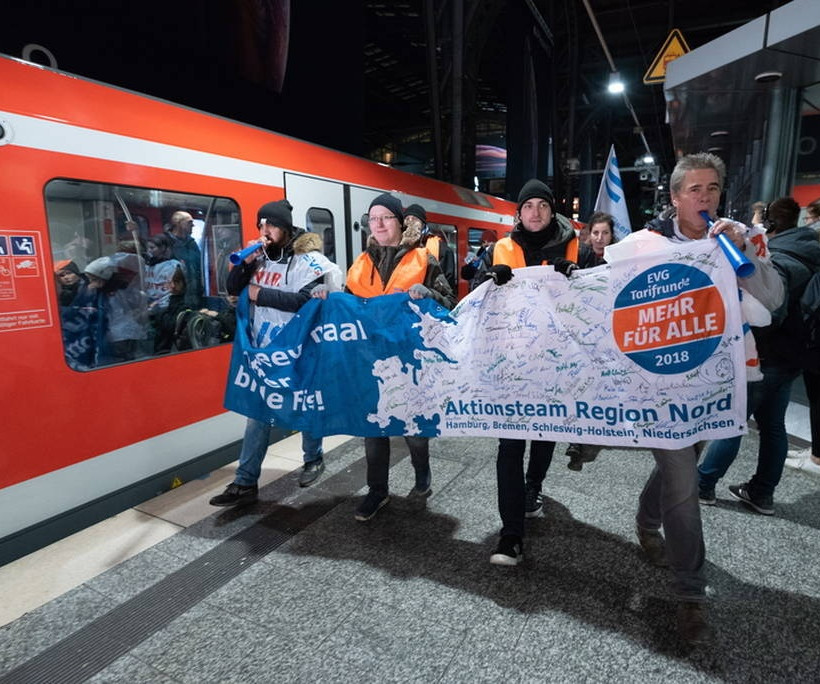 Γερμανία: Χάος από την απεργία των σιδηροδρόμων - Eκατοντάδες ακυρώσεις δρομολογίων (pics)