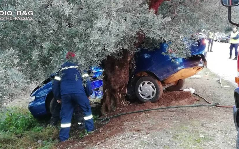 Αργολίδα: Δυστύχημα με ένα νεκρό και δύο σοβαρά τραυματίες - Ανάμεσά τους και ένα παιδί (pics)