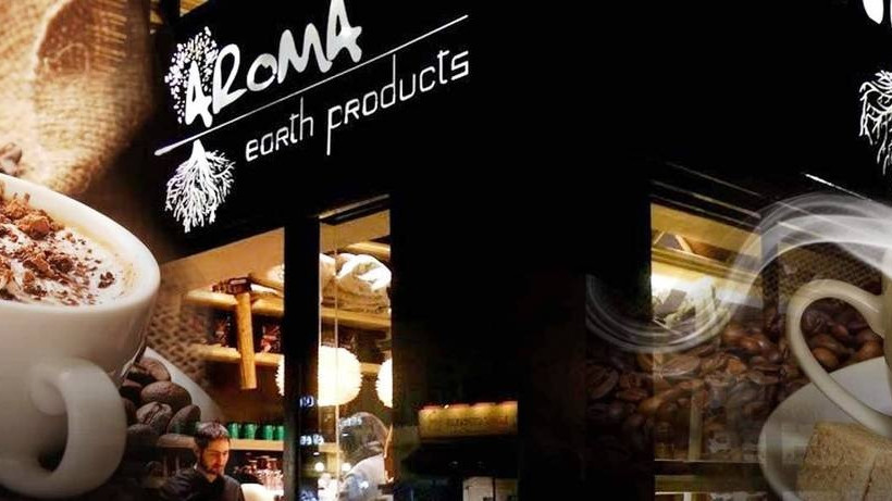 Γλυφάδα: Πώς ένα ερείπιο έγινε «ωδή» οσμών Ανατολής