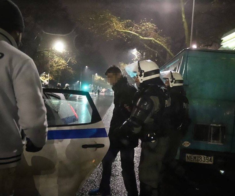 Θεσσαλονίκη: 49 προσαγωγές, μία σύλληψη και δύο αστυνομικοί τραυματίες από τα επεισόδια