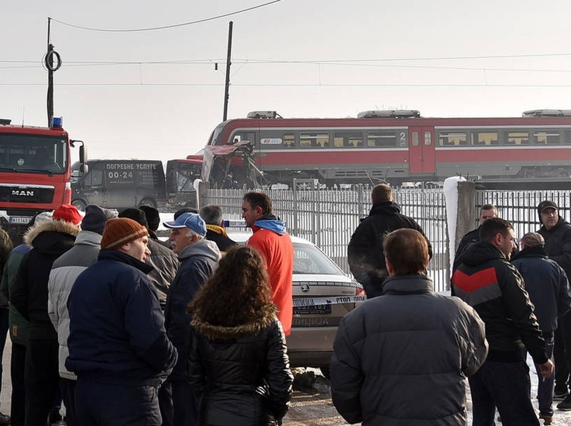 Τραγωδία στη Σερβία: Τρένο συγκρούστηκε με λεωφορείο - Πέντε νεκροί