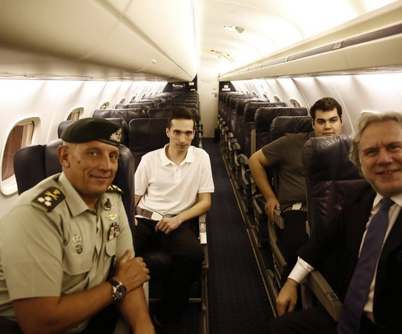 15 Αυγούστου: Μητρετώδης και Κούκλατζης επιστρέφουν στην πατρίδα