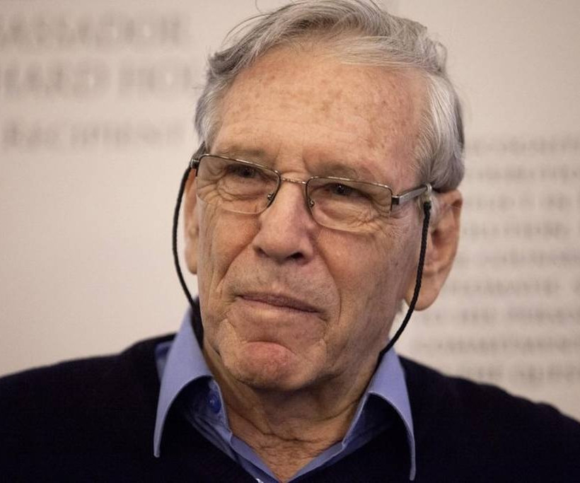 Πέθανε ο διάσημος συγγραφέας Άμος Οζ (pics)