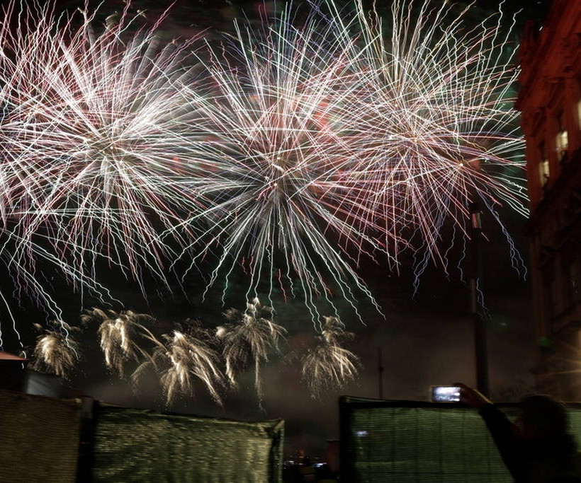 Πυροτεχνήματα, σόου και... ελπίδα - Έτσι υποδέχτηκε ο πλανήτης το 2019