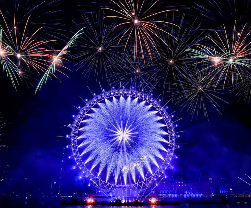 Πυροτεχνήματα, σόου και... ελπίδα - Έτσι υποδέχτηκε ο πλανήτης το 2019