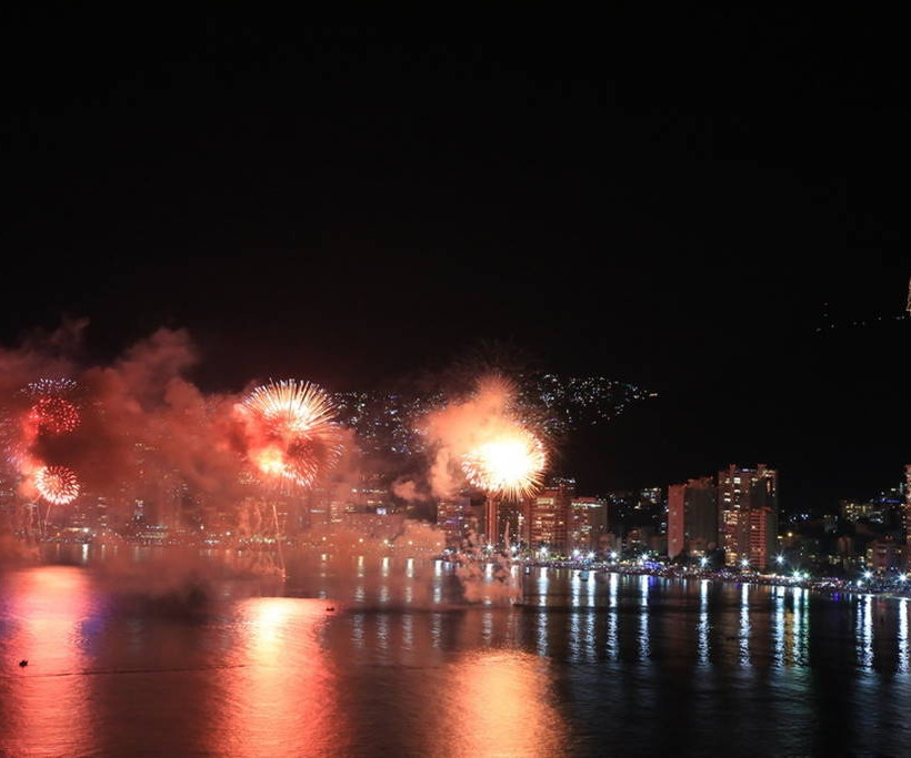 Πυροτεχνήματα, σόου και... ελπίδα - Έτσι υποδέχτηκε ο πλανήτης το 2019