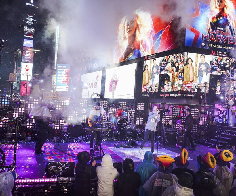 Πυροτεχνήματα, σόου και... ελπίδα - Έτσι υποδέχτηκε ο πλανήτης το 2019