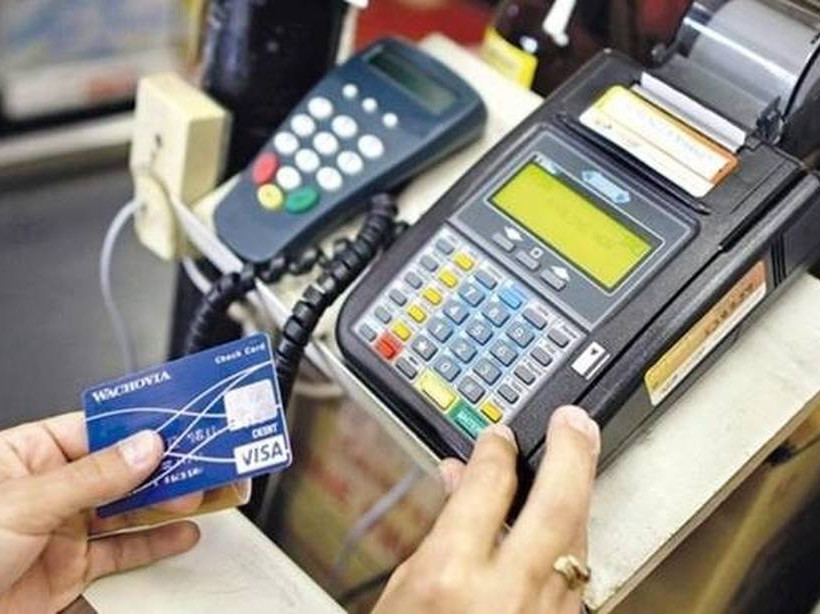 Υποχρεωτικά POS: Δείτε ΕΔΩ ποια επαγγέλματα πρέπει να τα τοποθετήσουν άμεσα