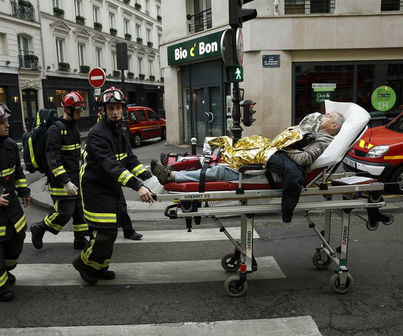 Έκρηξη στο Παρίσι: Εικόνες χάους στο κέντρο της πόλης - Τουλάχιστον 20 οι τραυματίες (pics&vid)