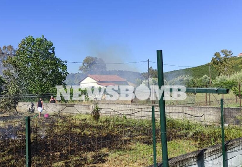 Φωτιά στην παραλία Τραγάνας