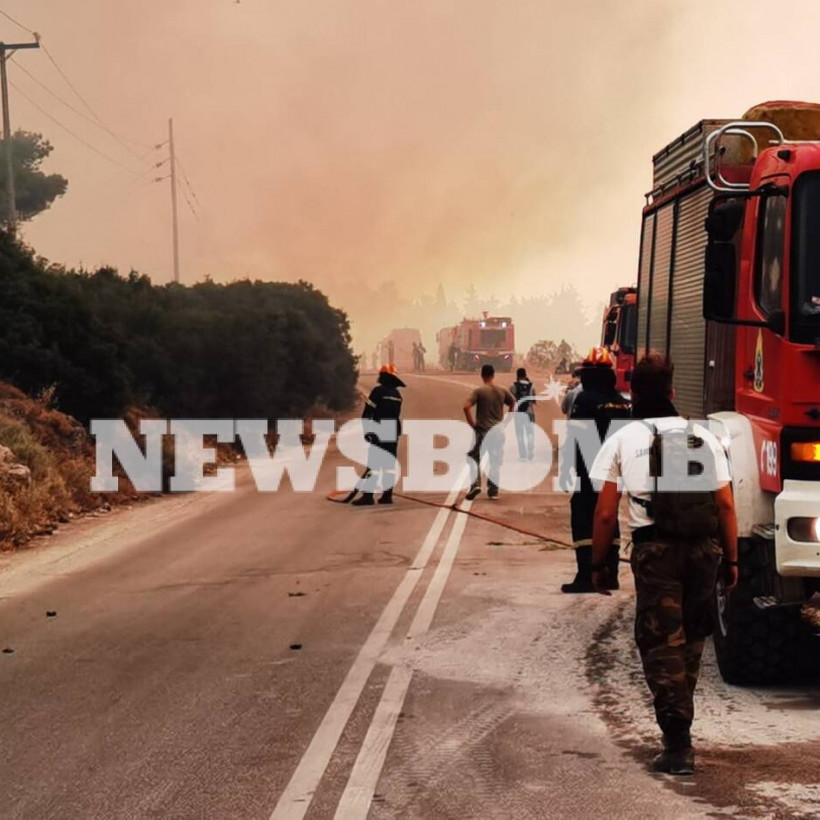 Φωτιά στα Βίλια