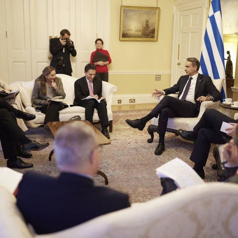 Μητσοτάκης Τζόνσον