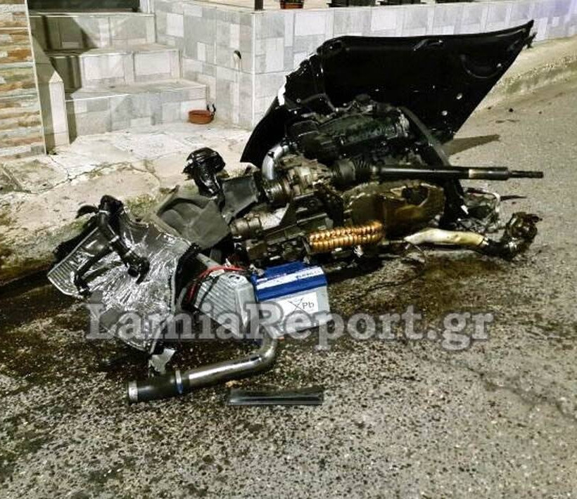 Εκσφενδονίστηκε η μηχανή του αυτοκινήτου