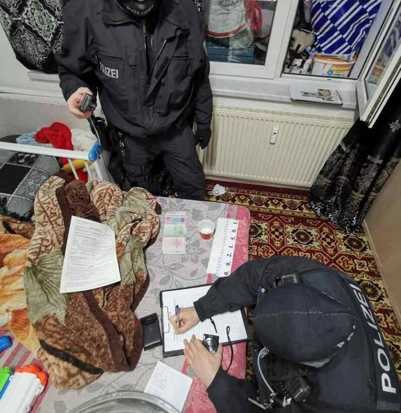 κύκλωμα διακινητών