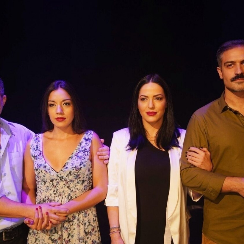 Δείπνο με φίλους