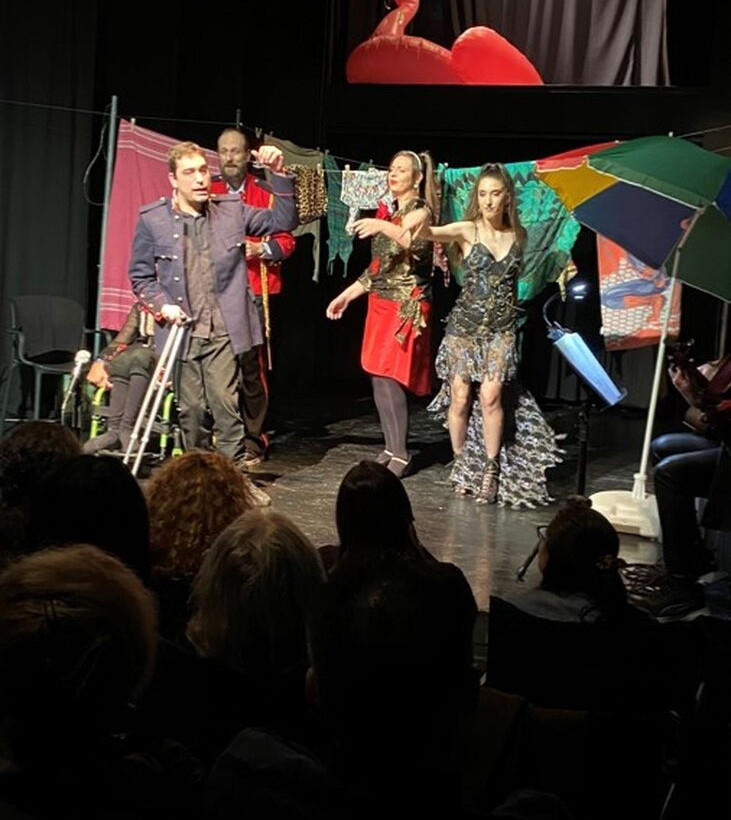 ταρατσα παρασταση