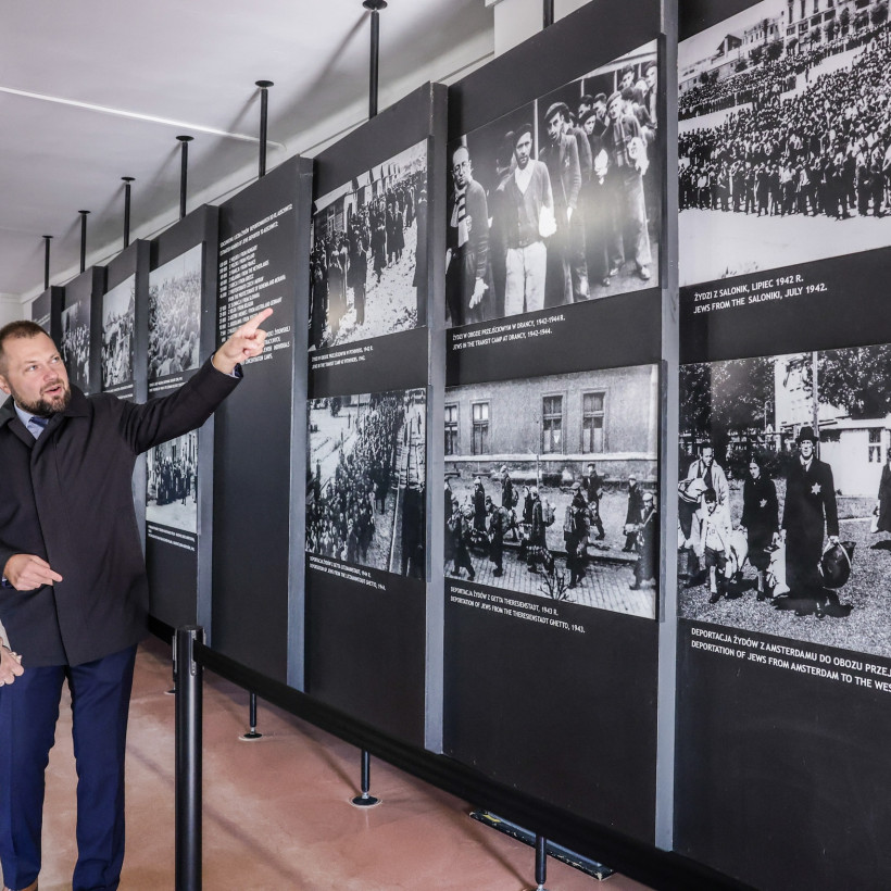 Katerina Sakellaropoulou - Aousvits