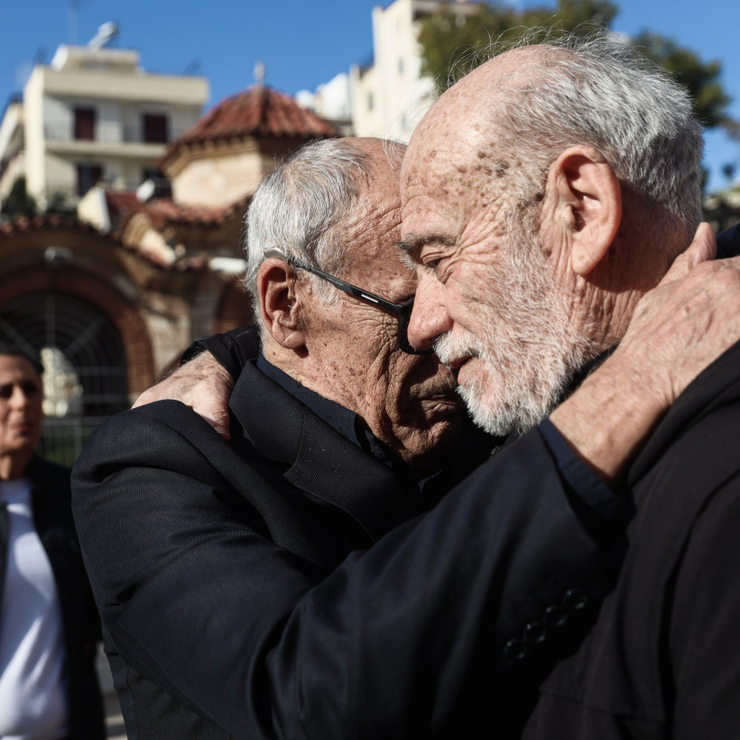 [374440] ΚΗΔΕΙΑ ΤΟΥ ΔΗΜΟΣΙΟΓΡΑΦΟΥ ΚΩΣΤΑ ΧΑΡΔΑΒΕΛΛΑ   
(ΓΙΑΝΝΗΣ ΠΑΝΑΓΟΠΟΥΛΟΣ/EUROKINISSI)