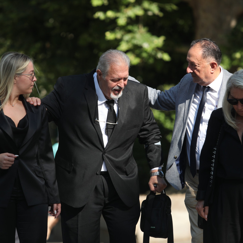 [378619] ΣΕ ΛΑΪΚΟ ΠΡΟΣΚΥΝΗΜΑ Η ΣΟΡΟΣ ΤΟΥ ΠΕΤΡΟΛΟΥΚΑ ΧΑΛΚΙΑ ΣΤΗΝ ΜΗΤΡΟΠΟΛΗ ΑΘΗΝΩΝ   
(ΣΩΤΗΡΗΣ ΔΗΜΗΤΡΟΠΟΥΛΟΣ/EUROKINISSI)