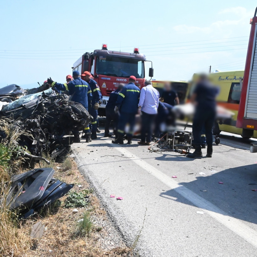 Αργολίδα - Μυκήνες: Τροχαίο δυστύχημα με τρεις νεκρούς στο δρόμο των Αρχαιοτήτων. (ΒΑΣΙΛΗΣ ΠΑΠΑΔΟΠΟΥΛΟΣ /EUROKINISSI)