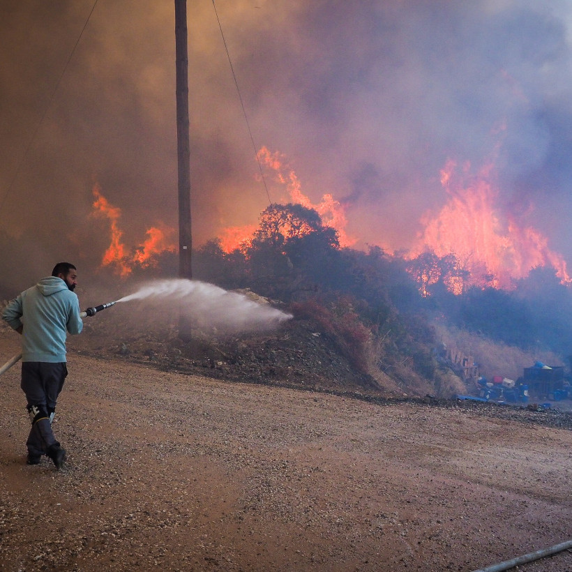 [379438] ΠΥΡΚΑΓΙΑ ΣΤΗΝ ΕΥΒΟΙΑ ΚΟΝΤΑ ΣΤΑ ΧΩΡΙΑ ΤΡΙΑΔΑ ΚΑΙ ΠΙΣΣΩΝΑ  (ΘΕΟΔΩΡΟΣ ΝΙΚΟΛΑΟΥ/EUROKINISSI)