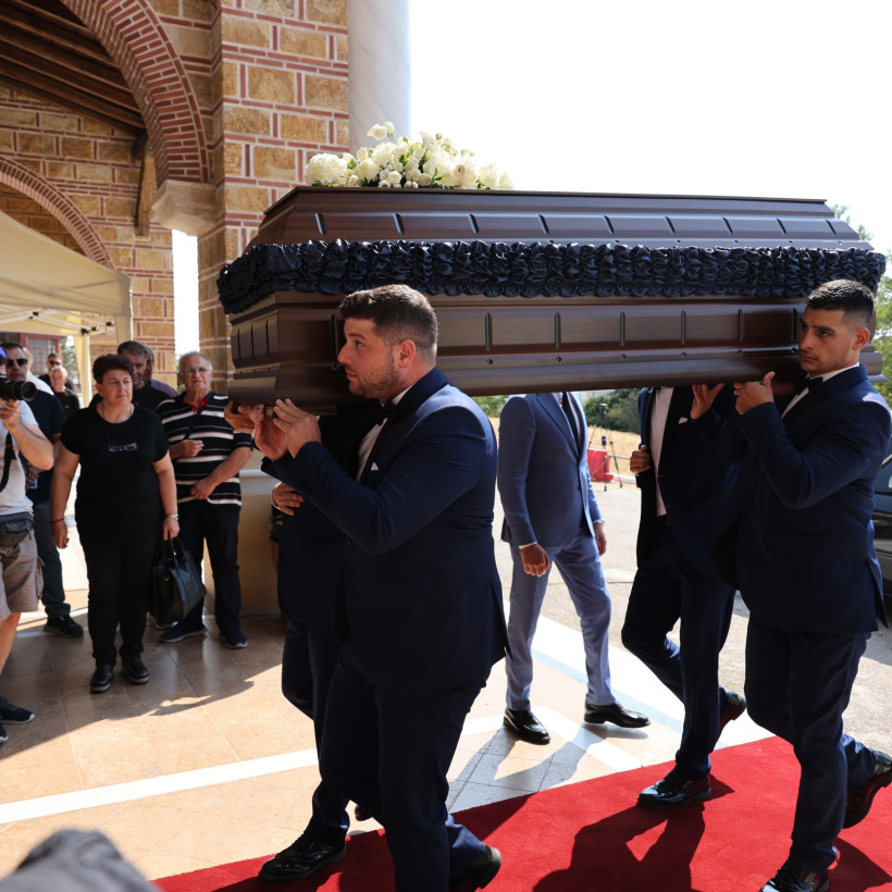 [379494] ΕΙΚΟΝΕΣ ΑΠΟ ΤΗΝ ΚΗΔΕΙΑ ΤΟΥ ΔΗΜΗΤΡΗ ΖΑΡΖΑΒΑΤΣΙΔΗ (ΡΑΦΑΗΛ ΓΕΩΡΓΙΑΔΗΣ / EUROKINISSI)