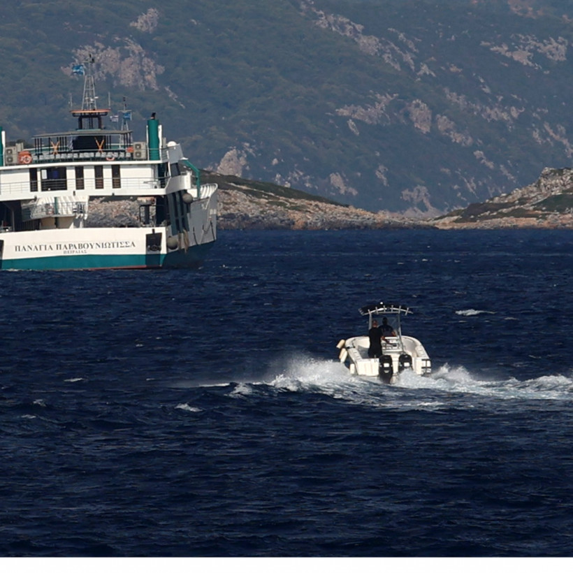 Φέρι μποτ προσάραξε σε ξέρα στα Νέα Στύρα.