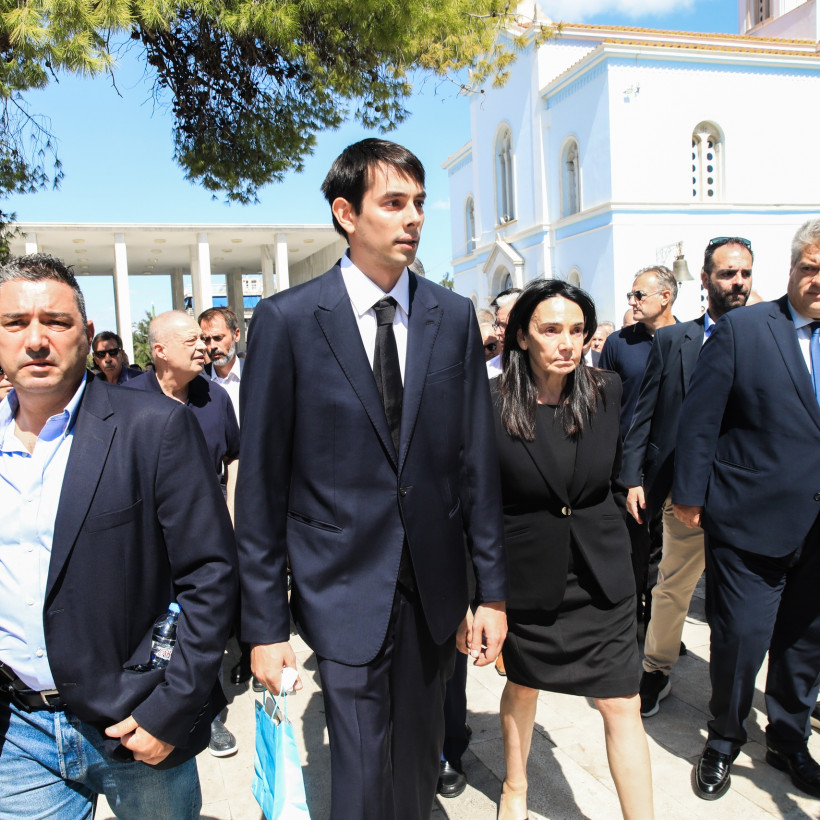 ΛΕΝΑ ΣΑΜΑΡΑ
