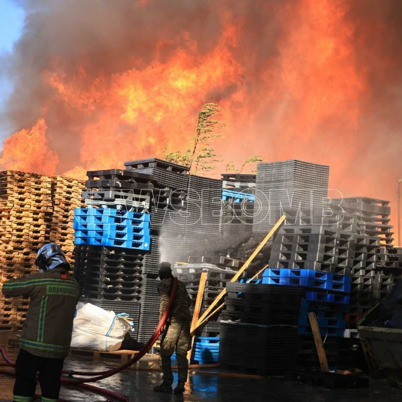 Φωτιά στο Μενίδι