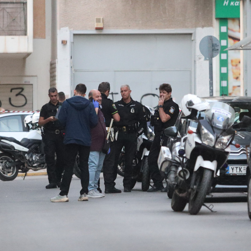 Θρίλερ στον Άγιο Παντελεήμονα: Νεκρός άνδρας σε διαμέρισμα