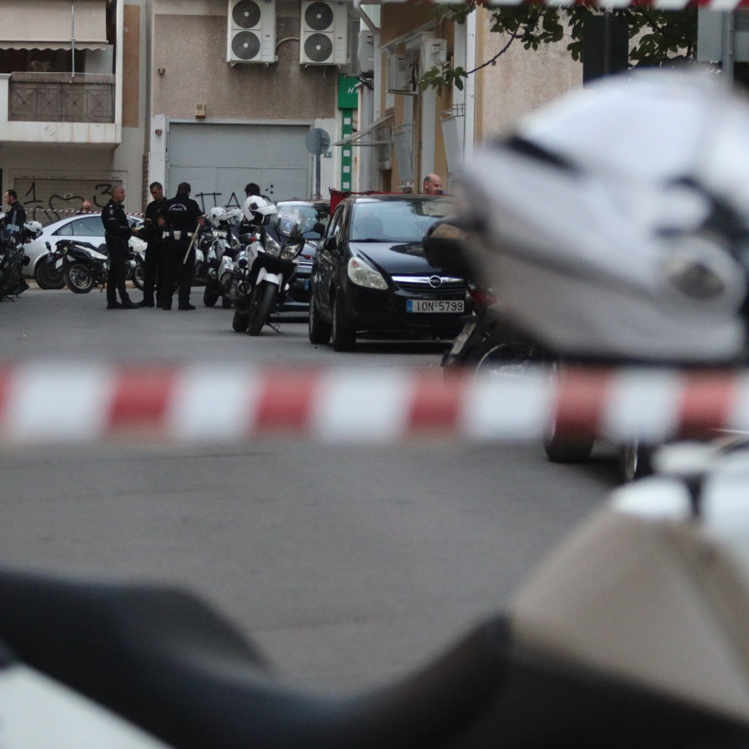 Θρίλερ στον Άγιο Παντελεήμονα: Νεκρός άνδρας σε διαμέρισμα