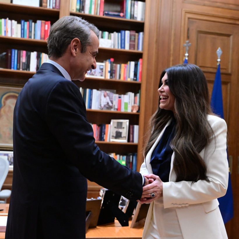 [381744] ΣΥΝΑΝΤΗΣΗ ΤΟΥ ΠΡΩΘΥΠΟΥΡΓΟΥ ΚΥΡΙΑΚΟΥ ΜΗΤΣΟΤΑΚΗ ΜΕ ΤΗΝ ΠΡΕΣΒΗ ΤΩΝ ΗΠΑ KIMBERLY GUILFOYLE  (ΤΑΤΙΑΝΑ ΜΠΟΛΑΡΗ/EUROKINISSI)