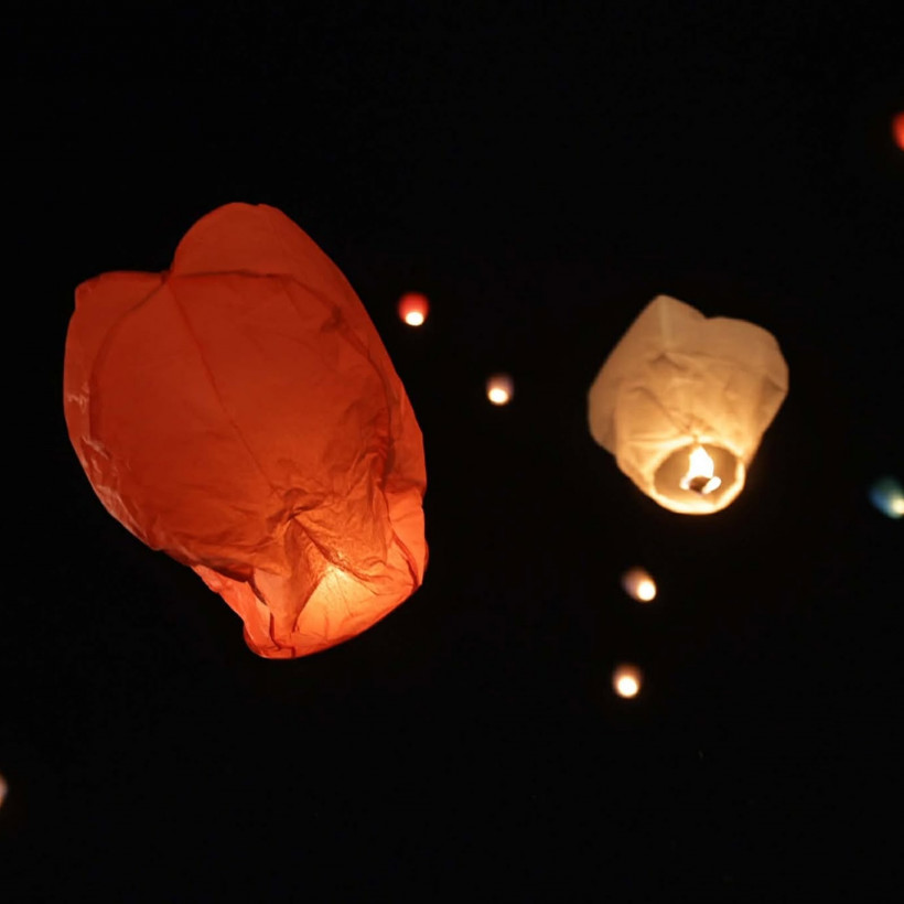 «Νύχτα των Ευχών» στην πλατεία Κοτζιά. 