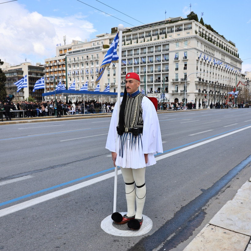 Στρατιωτική παρέλαση στην Αθήνα για την εθνική επέτειο της 25ης Μαρτίου