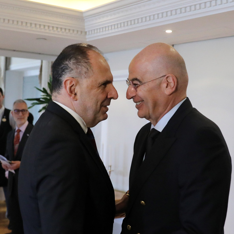 ΕΠΙΣΗΜΟ ΓΕΥΜΑ ΤΟΥ ΥΠΟΥΡΓΟΥ ΕΞΩΤΕΡΙΚΩΝ ΓΙΕΩΡΓΙΟΥ ΓΕΡΑΠΕΤΡΙΤΗ ΠΡΟΣ ΤΟΥΣ ΓΑΛΛΟΥΣ ΥΠΟΥΡΓΟΥΣ ΠΟΥ ΣΥΝΟΔΕΥΟΥΝ ΤΟΝ ΠΡΟΕΔΡΟ ΕΜΑΝΟΥΕΛ ΜΑΚΡΟΝ ΣΤΗΝ ΑΘΗΝΑ