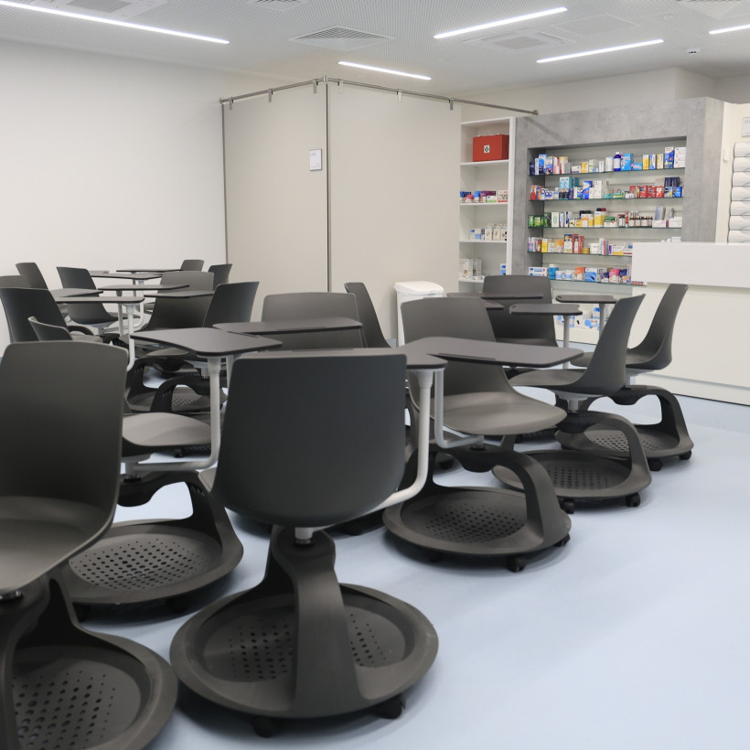 [386678] ΕΓΚΑΙΝΙΑ ΤΟΥ ΠΑΡΑΡΤΗΜΑΤΟΣ ΤΟΥ ΠΑΝΕΠΙΣΤΗΜΙΟΥ ΛΕΥΚΩΣΙΑΣ ΣΤΗΝ ΑΘΗΝΑ ΠΑΡΟΥΣΙΑ ΤΟΥ ΠΡΩΘΥΠΟΥΡΓΟΥ ΚΥΡΙΑΚΟΥ ΜΗΤΣΟΤΑΚΗ   (ΓΙΩΡΓΟΣ ΚΟΝΤΑΡΙΝΗΣ/EUROKINISSI)