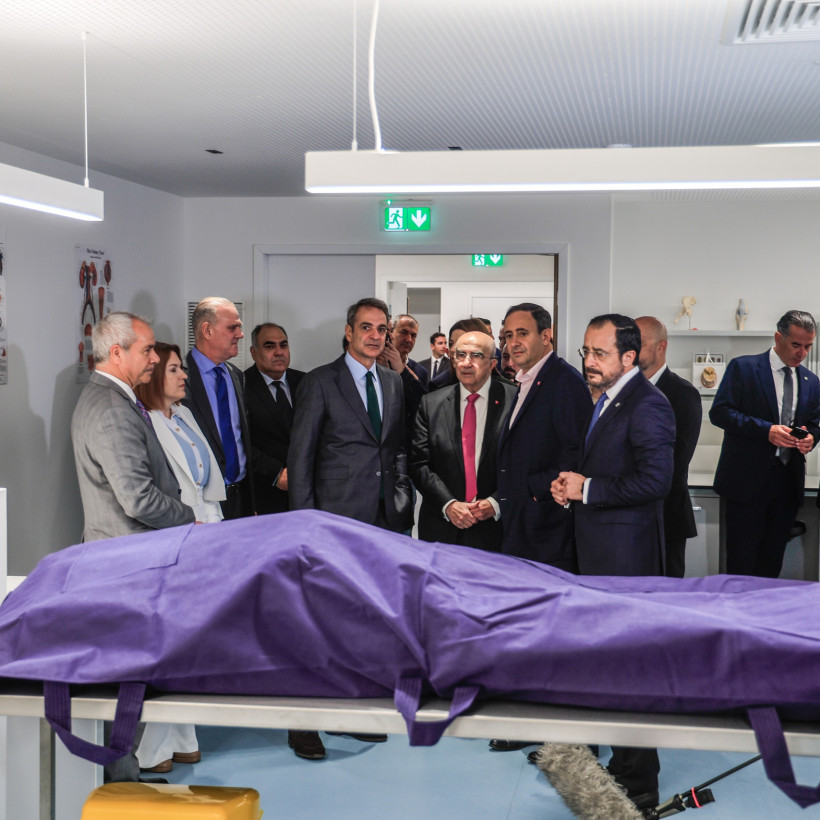 [386678] ΕΓΚΑΙΝΙΑ ΤΟΥ ΠΑΡΑΡΤΗΜΑΤΟΣ ΤΟΥ ΠΑΝΕΠΙΣΤΗΜΙΟΥ ΛΕΥΚΩΣΙΑΣ ΣΤΗΝ ΑΘΗΝΑ ΠΑΡΟΥΣΙΑ ΤΟΥ ΠΡΩΘΥΠΟΥΡΓΟΥ ΚΥΡΙΑΚΟΥ ΜΗΤΣΟΤΑΚΗ   (ΓΙΩΡΓΟΣ ΚΟΝΤΑΡΙΝΗΣ/EUROKINISSI)