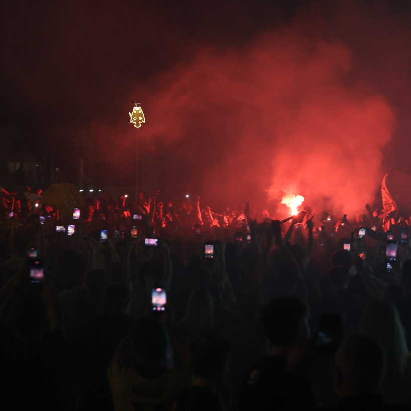 AEK KOSMOS