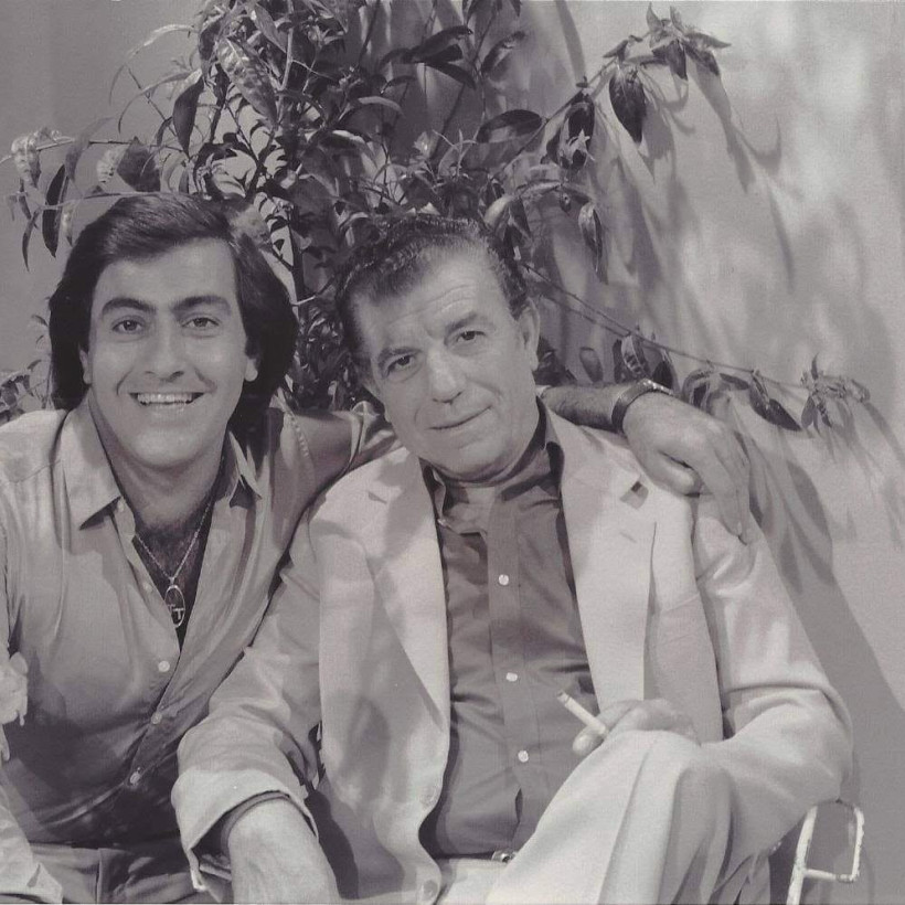 ΤΖΟΝ ΤΙΚΗΣ