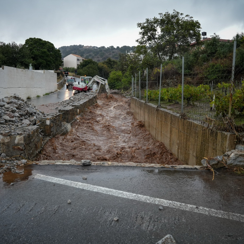 ΣΥΝΕΧΙΖΕΤΑΙ ΓΙΑ 3Η ΗΜΕΡΑ Η ΚΑΚΟΚΑΙΡΙΑ ΠΟΥ ΠΛΗΤΤΕΙ ΤΗΝ ΚΡΗΤΗ /ΚΑΤΑΣΤΡΟΦΕΣ ΑΠΟ ΤΟΝ ΜΕΓΑΛΟ ΟΓΚΟ ΝΕΡΟΥ  (ΑΝΤΩΝΗΣ ΖΟΥΡΙΔΑΚΗΣ/EUROKINISSI)