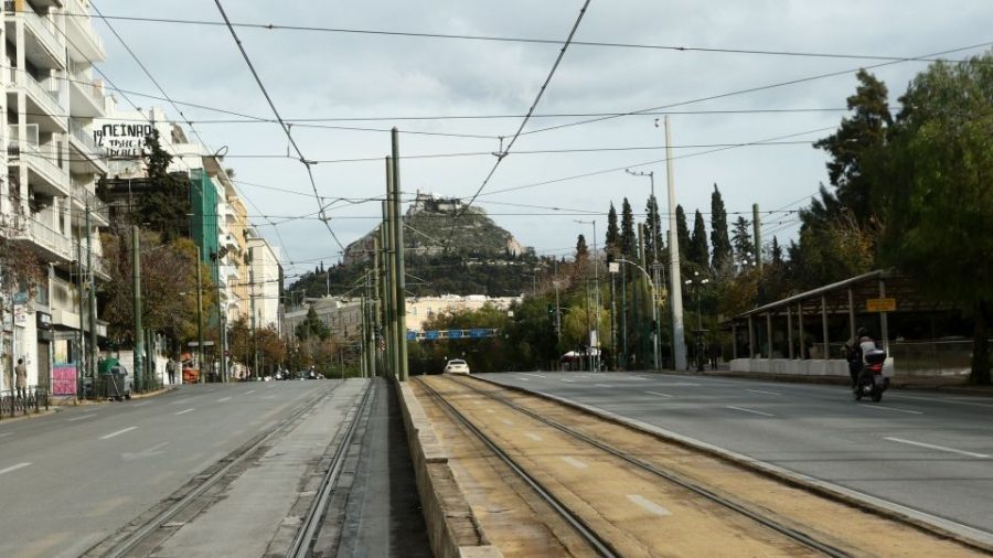 Έρημοι οι δρόμοι της Αττικής - Έφυγαν εκατοντάδες χιλιάδες Αθηναίοι - Φωτογραφίες 1 athina, syntagma
