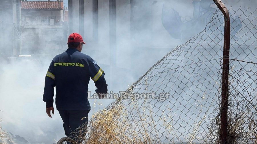 Φωτιά αποθήκη