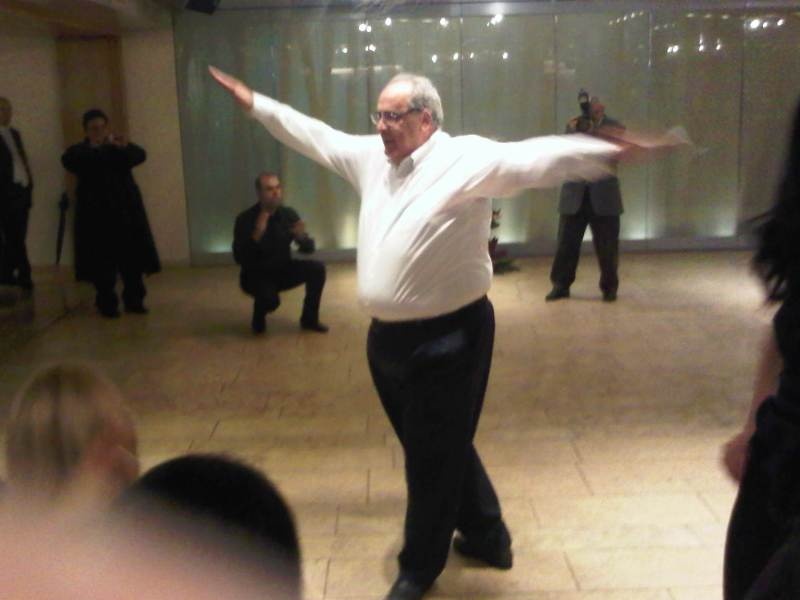 mixaloliakos_-_zeibekiko