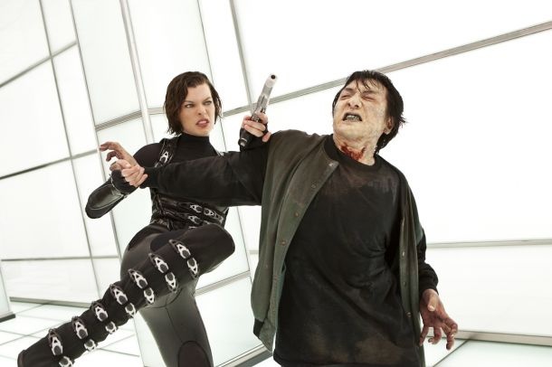 resident-evil-retribution-01770_r-610x406