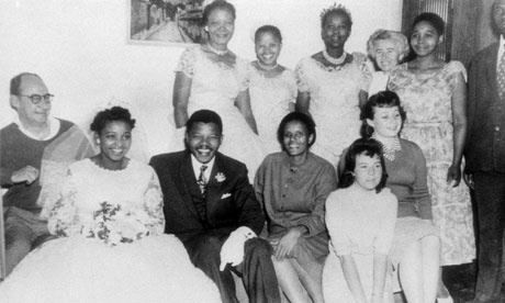 NELSON-MANDELA-AND-WINNIE-006