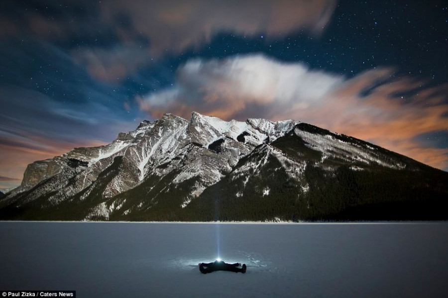 article-2539195-1AA6F6F200000578-363 964x642